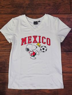 Peanuts Snoopy Ivory Mexico Soccer V-Neck T-Shirt