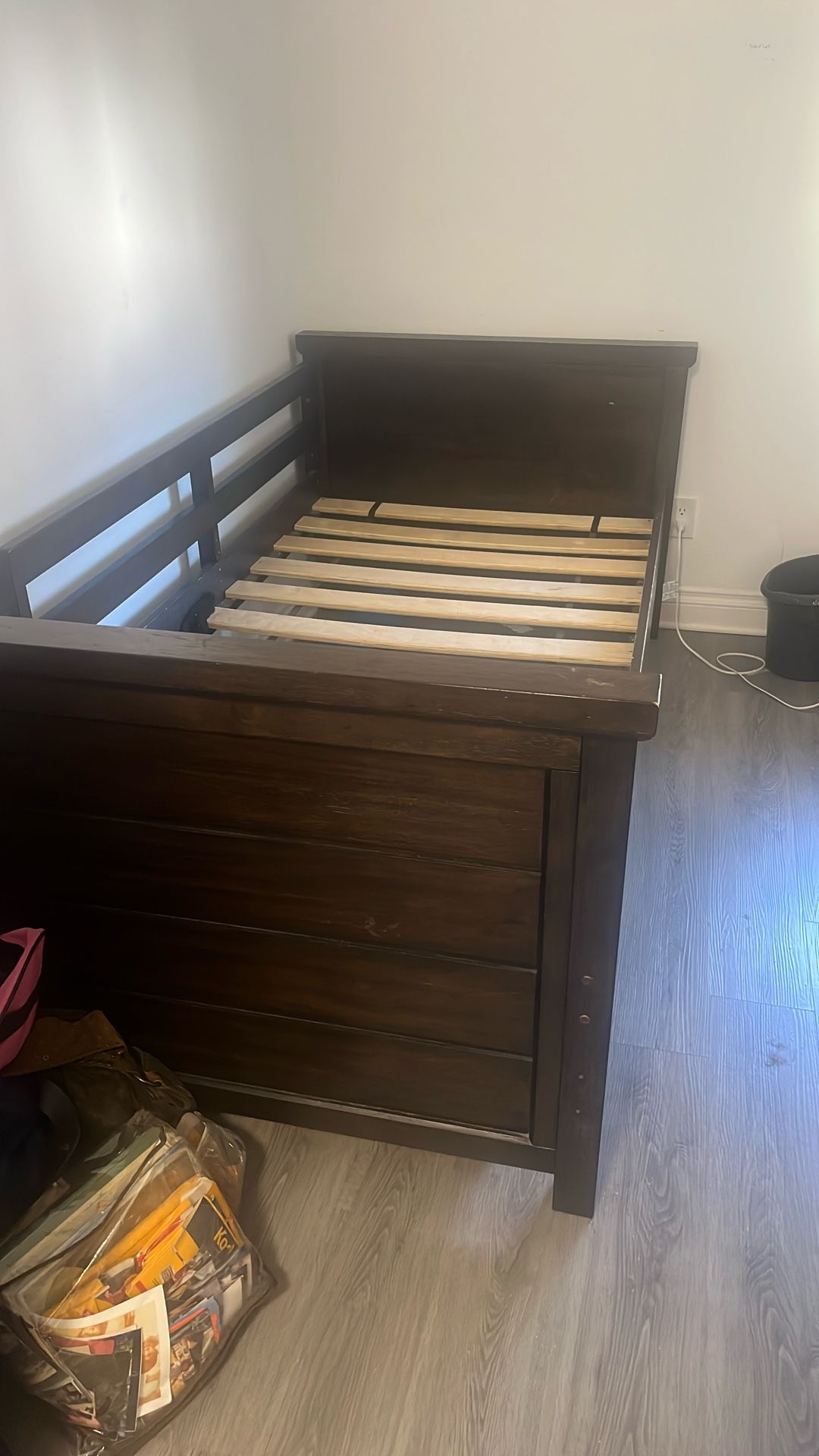 FREE TWIN SIZE BED FRAME