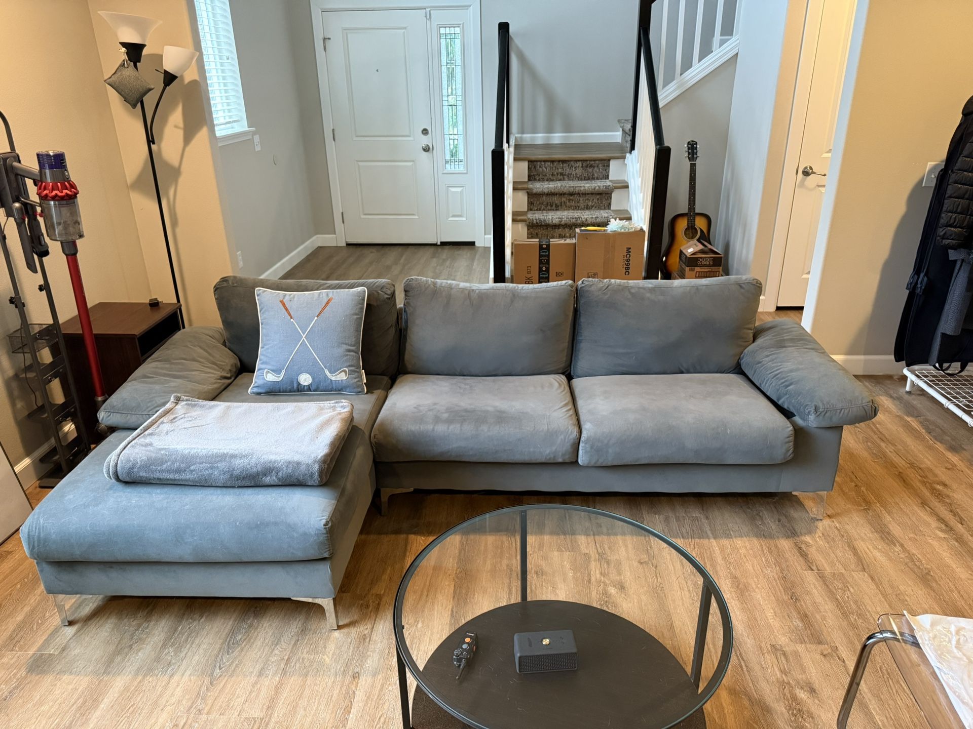 Grey Sectional Sofa w/ Chaise