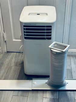 Air Conditioner 8000 Btus Frigidaire