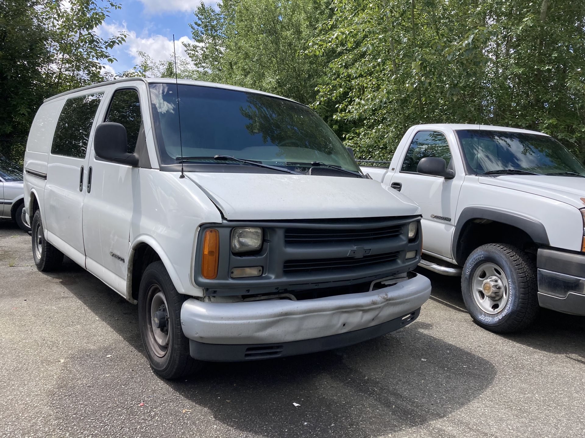 2000 Chevrolet Express 2500