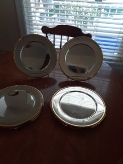 10 Gold Mirror Chargers Great Condition.