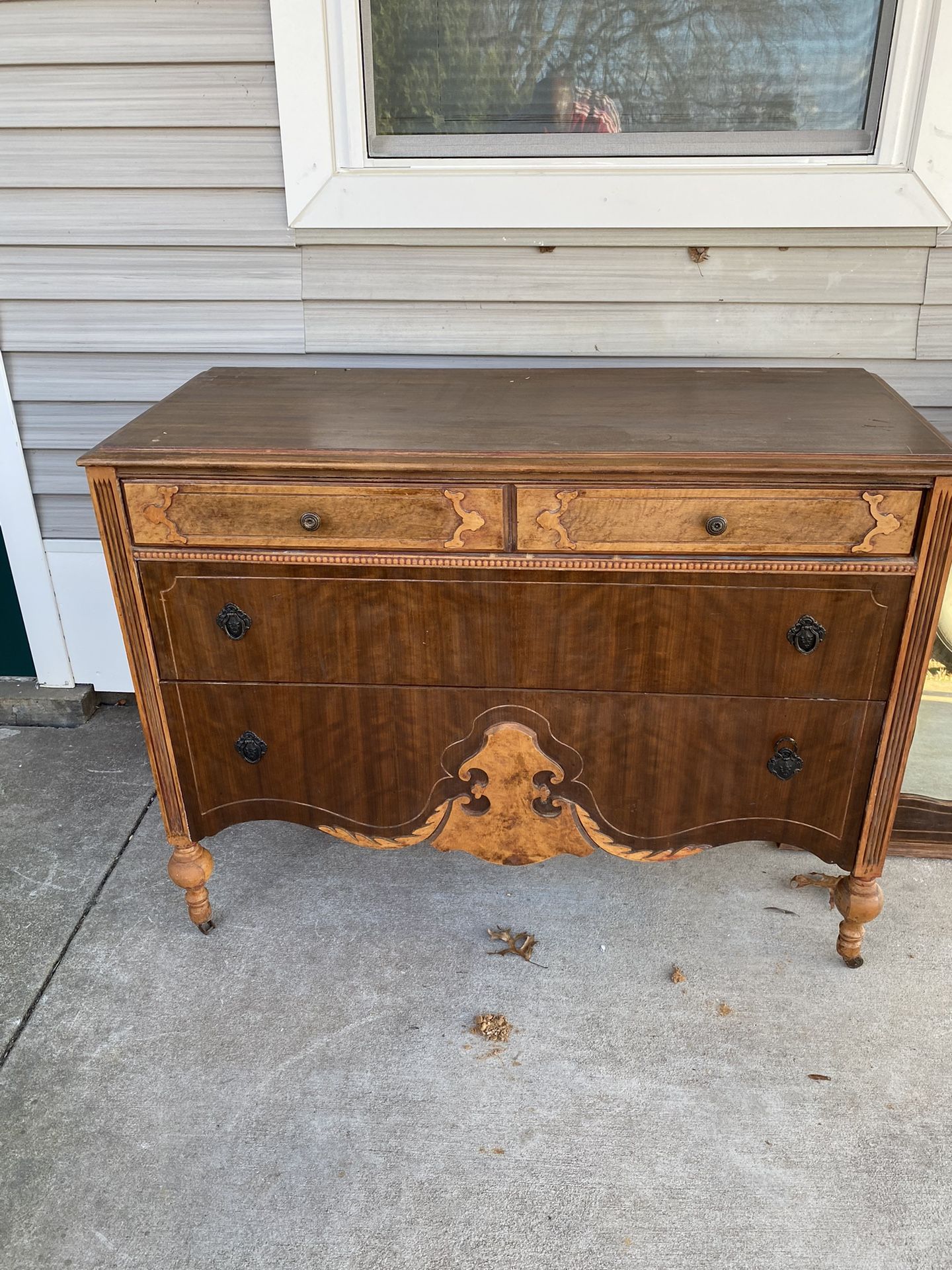 Antique Dresser  4 Draw 