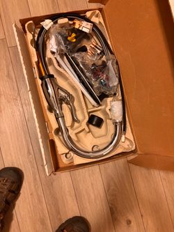 Delta touchless kitchen faucet