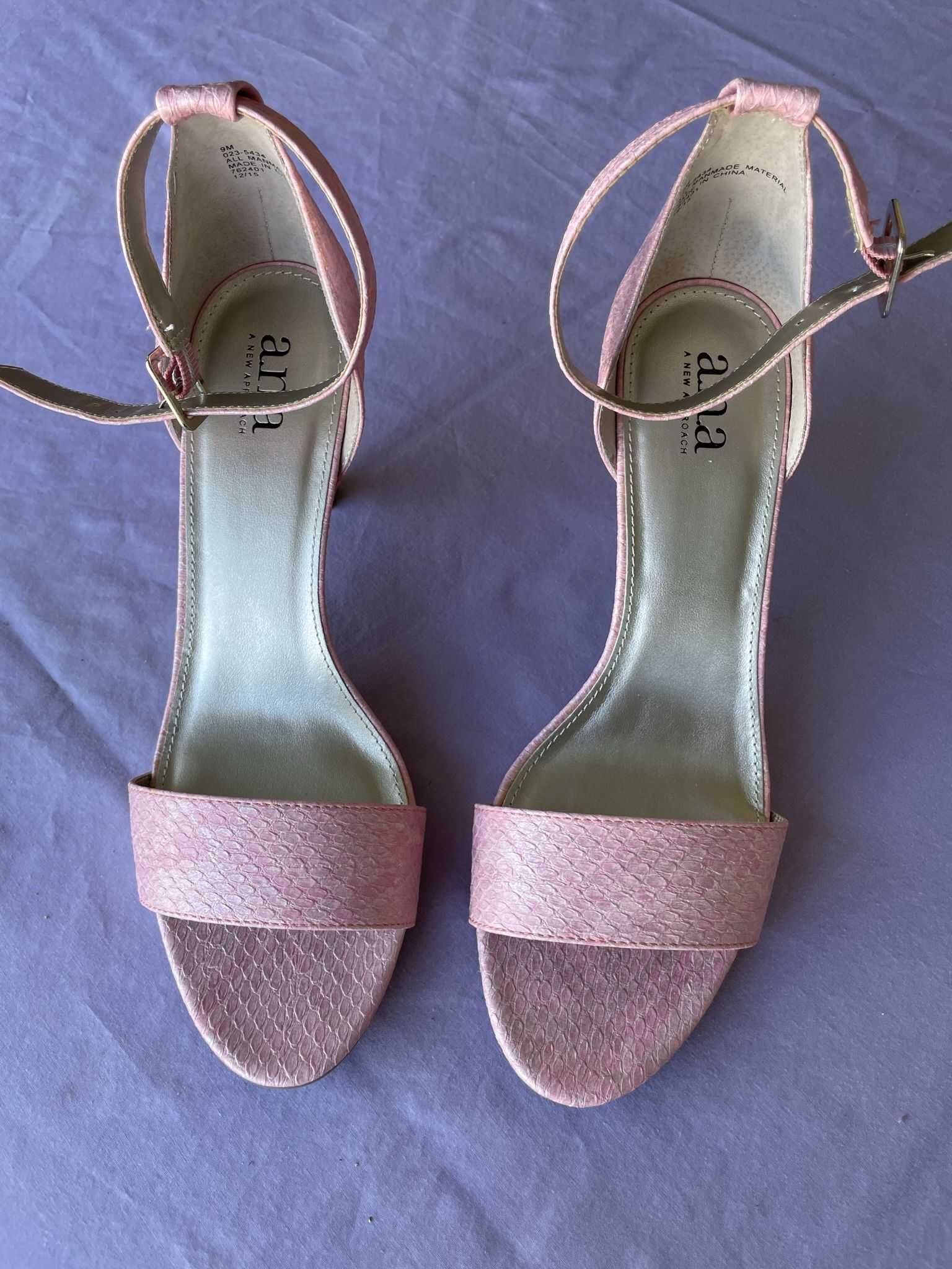 Pink High-Heel Shoes - Size 9