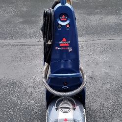 Shampooer Carpeet Cleaner. 