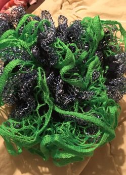 Seahawks fans sashay scarf