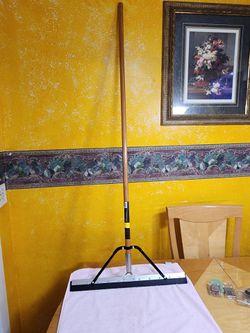 Aragan o squeegee  profesional para suelos de 24 in