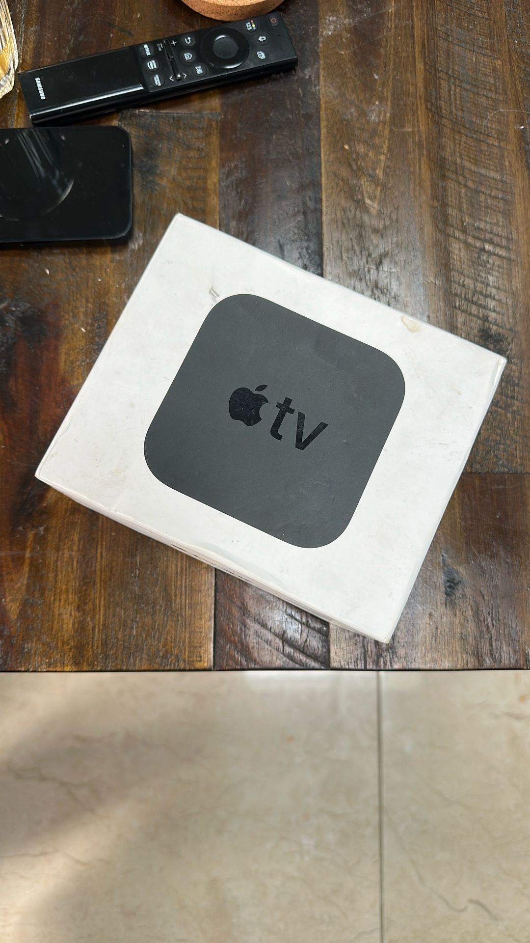 Apple TV 4K HDR 64GB - HD Media Streamer A1842