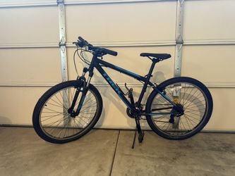 Trek 28” Mt Bike - Great For Older Kids!