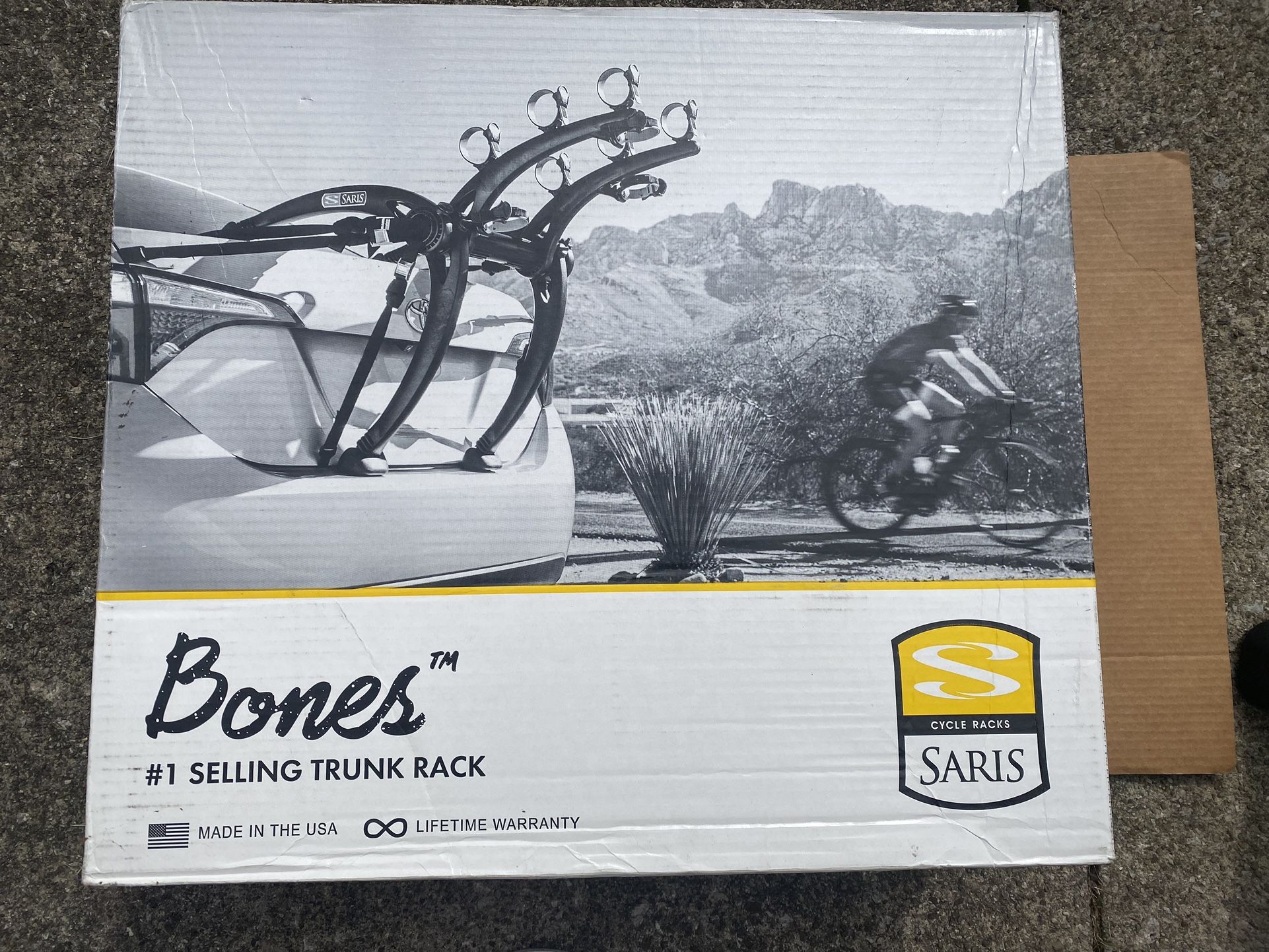 Saris Bones 3-Bike Trunk Rack Car SUV