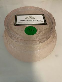 NEW- Voluspa candle (lychee)