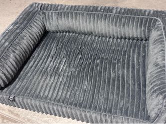 Dog bed