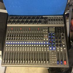 Zoom Livetrak L-20 Digital Mixer 