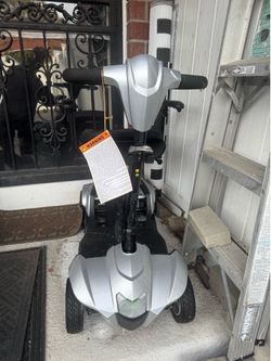 Mobility scooter