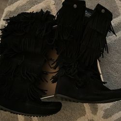 Leather Fringe Boot/moccasin