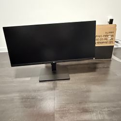 LG 34BN770 Ultrawide QHD Monitor - Perfect for Productivity & Gaming!