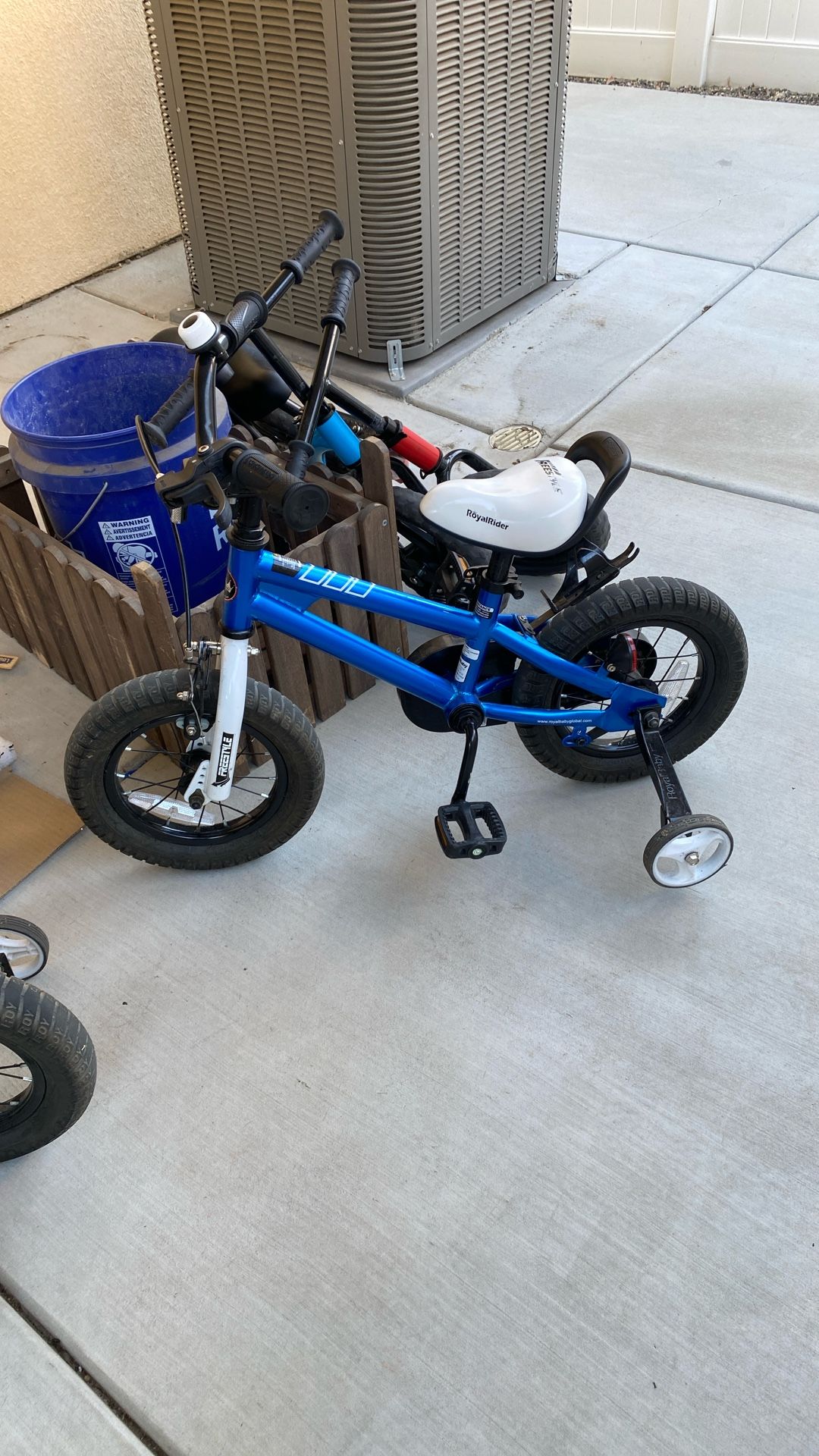 Royalbaby Bmx Bicycle Bike Freestyle With Training Wheels (used) Blue Toddler To Kids