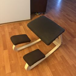 Varier Balans Kneeling Chair