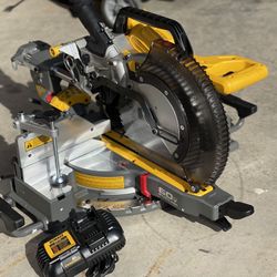 Dewalt Sliding Miter Saw