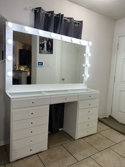 Big Vanity $630
