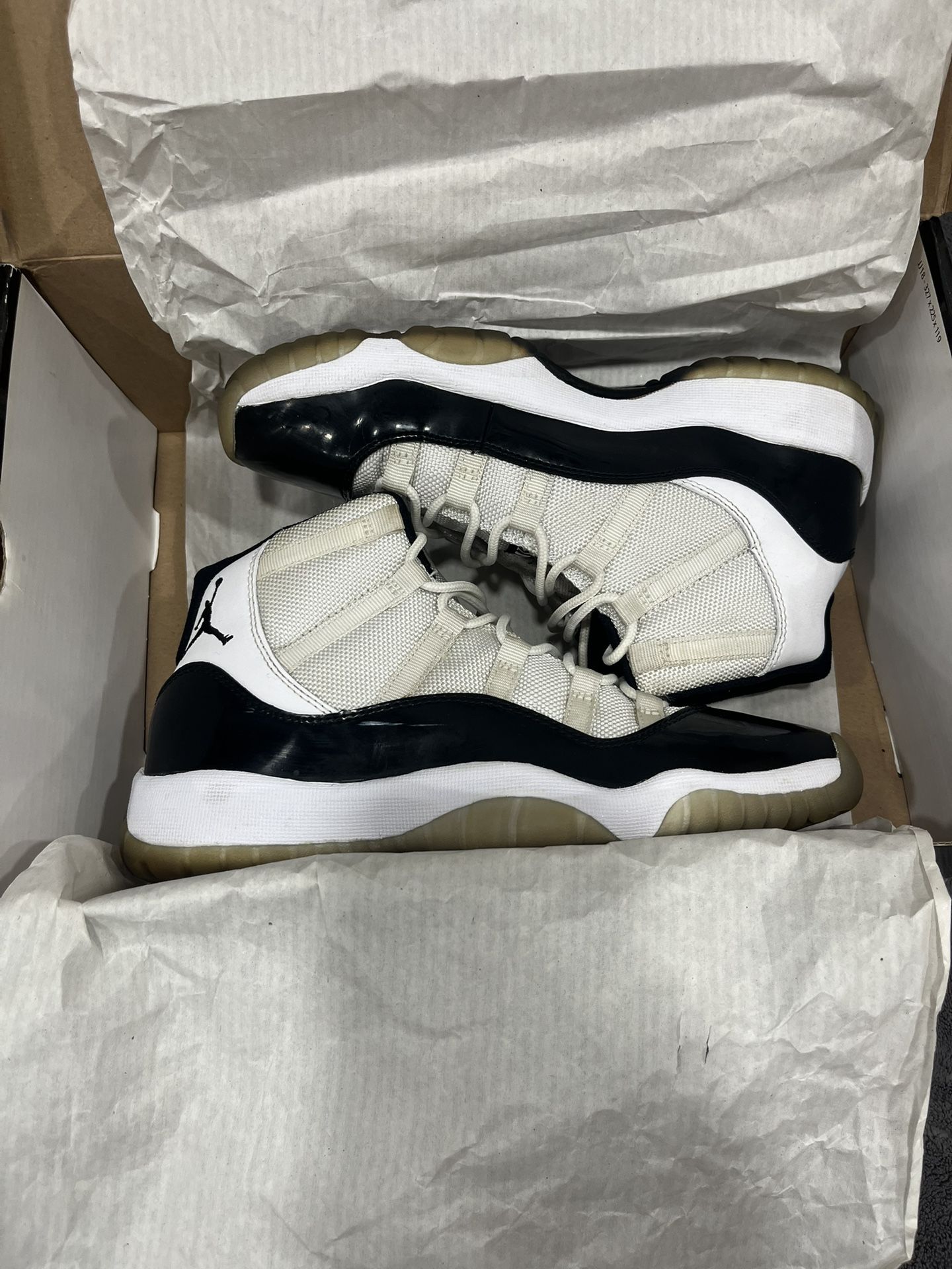 Jordan 11 Retro High Concord size 6