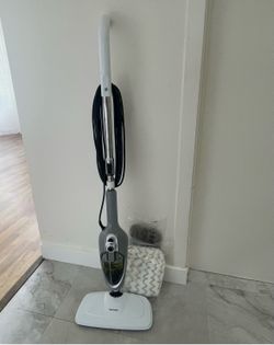 Electric steam mop