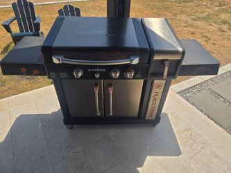 Blackstone Outdoor Gas Griddle with Cabinet