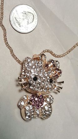 Purple crystal Sweetheart Kitty Cat pendant chain necklace.