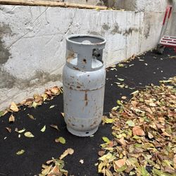 35 Lb Propane Tank!