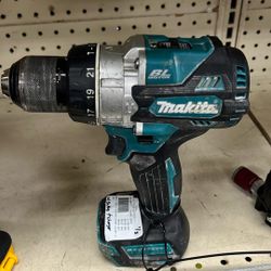 Makita Drill With Battery And Charger 