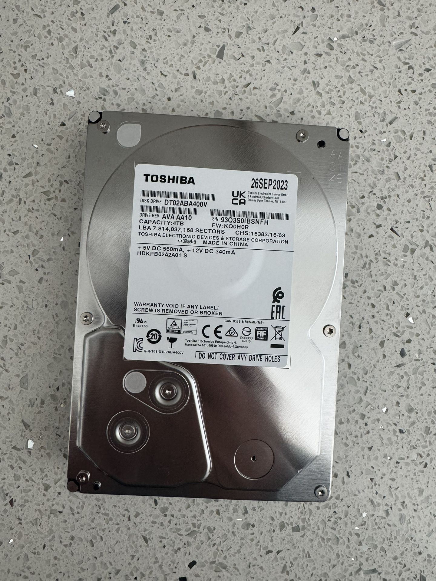 Hard Drive Toshiba DT02ABA400 4TB 5400RPM 128MB Cache Sata 3.5" Inch