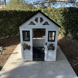 Kids Playhouse