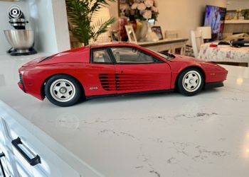Lot - A Ferrari Testarossa 1:8 scale die-cast metal and