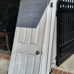 Free doors five come and get,'em