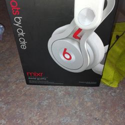 Beats by dre MIXR David guetta edition
