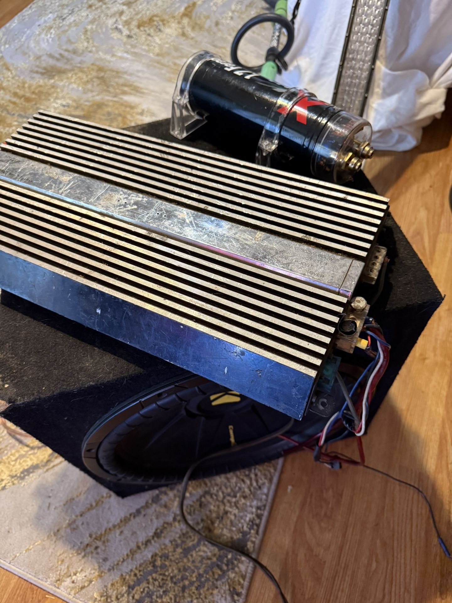 Amplifier and 1.7 Farad car audio capacitor