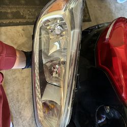 2015 2016 2017 2018 Ford Focus Headlight Driver Left 