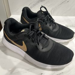 Men’s Size 11 Nike