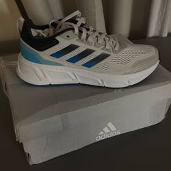ADIDAS SHOES SIZE 11 Half!NEW!
