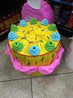 Custom piñatas