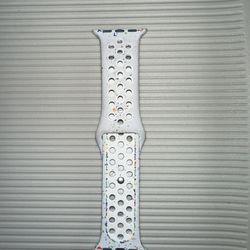 NIKE APPLE WATCH WRISTBAND