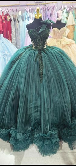 Quinceanera dress Emerald green/Hunter Green