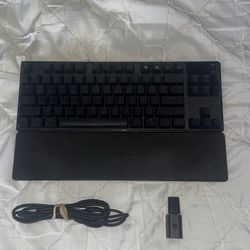 Apex Pro TKL Wireless Keyboard (READ DESCRIPTION)