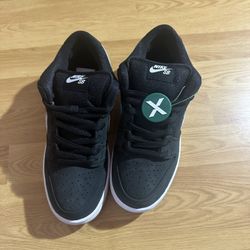 Nike SB Dunk Low Pro Black/white