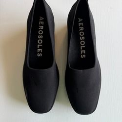 Aerosoles Women's Black Slip-On Wedge Shoes Size 7