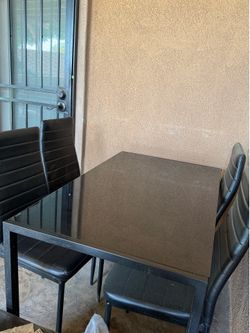 Black Dining table