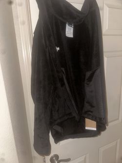 Women’s North Face Jacket New With Tags Size XL