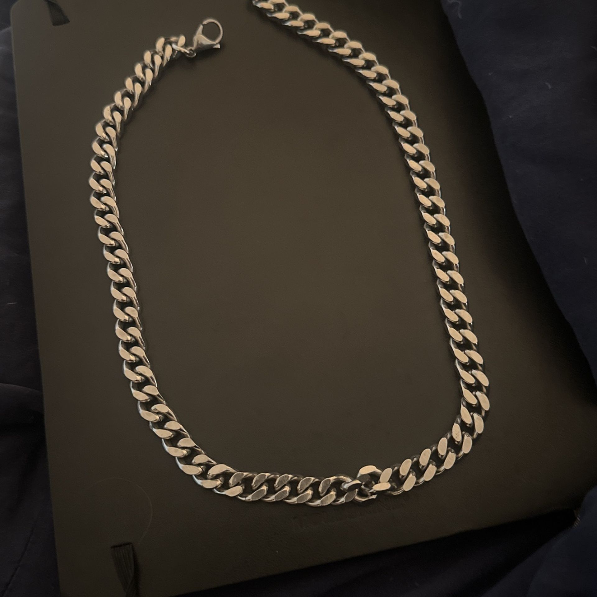 Luke Viscous Big Silver Chain