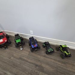 Like New RC Remote Control Toy Cars
